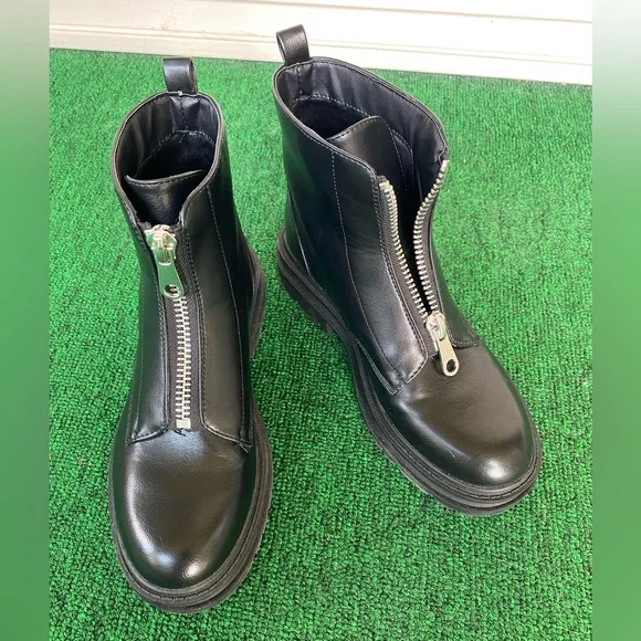 New, Indigo Rd., Black Palila Boots! - Picture 9 of 11